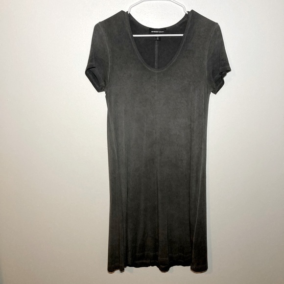 Fifteen Twenty Dresses & Skirts - Fifteen Twenty Gray Short Sleeve Acid Wash Dress. Size XS